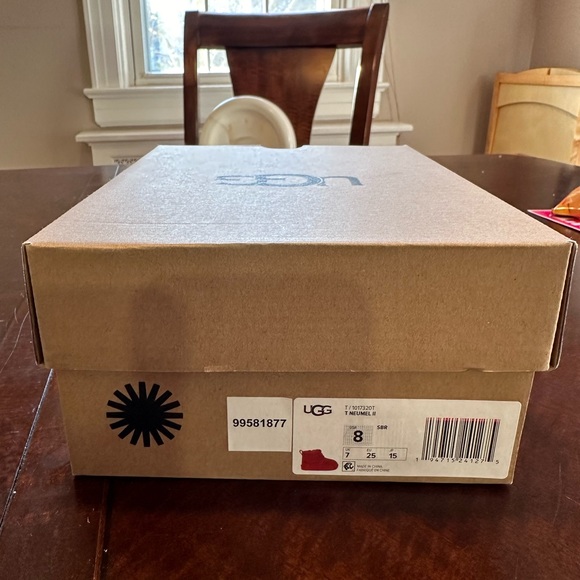 Ugg toddler size 8 boots - Picture 2 of 4